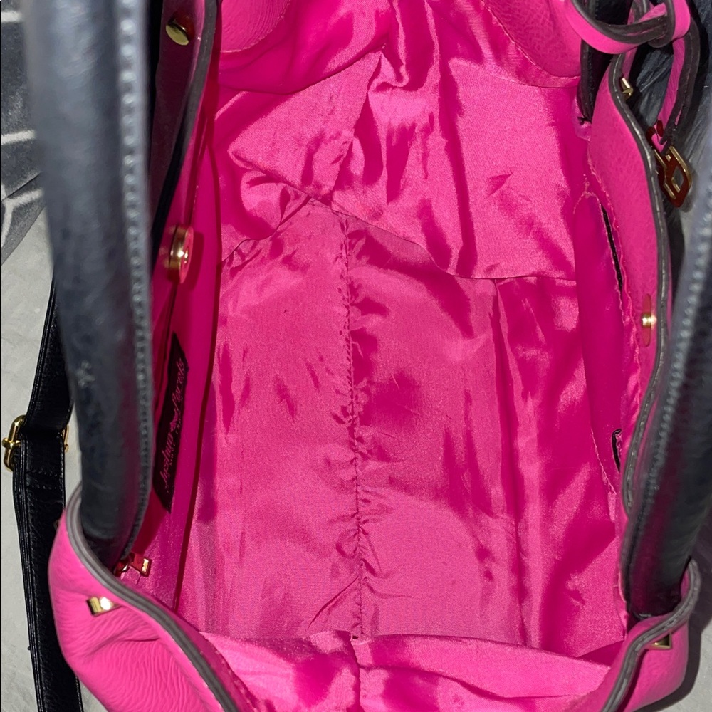 Large Pink Purse - Picture 5 of 13